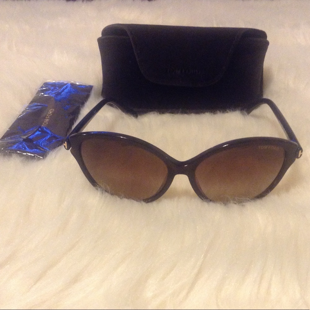 Tom Ford Sunglasses - Picture 4 of 8